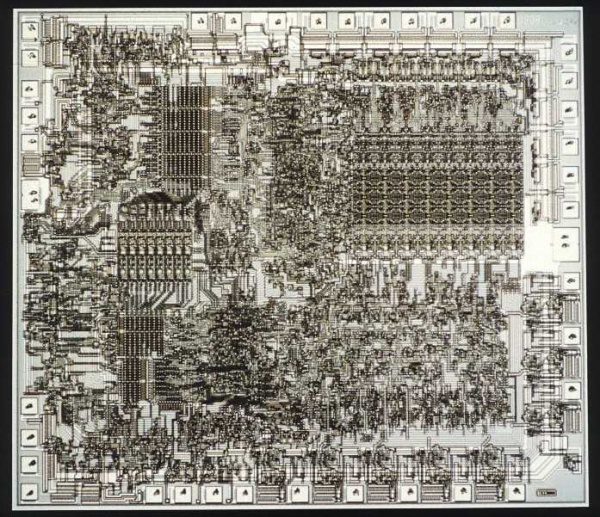 Ngắm 20 con chip làm nên lịch sử Intel