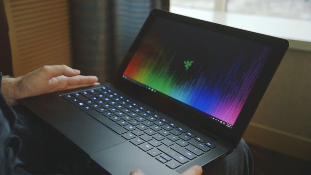 Razer giới thiệu mẫu Ultrabook chơi game cực khủng